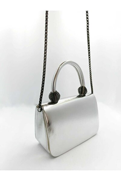 By EDUU Yay Детальна срібна сумка через плече