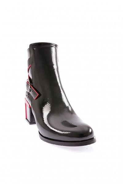 DGN Black Patent Leather Belted Women's Heeled Boots - 84121033