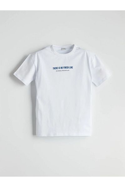 LC Waikiki Lcw Kids White Crew Neck Boys T-Shirt & Shorts