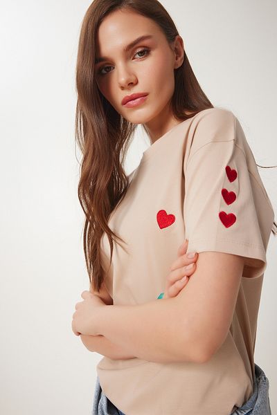 Happiness İstanbul Damen-T-Shirt aus Baumwolle mit Biscuit-Herz-Stickerei MP00032
