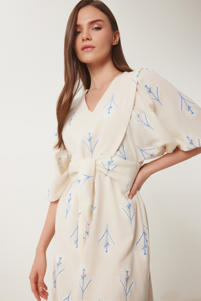 Happiness İstanbul S bundou Letní šaty s midi páskem s květinovým potiskem dámské krémové DE00036