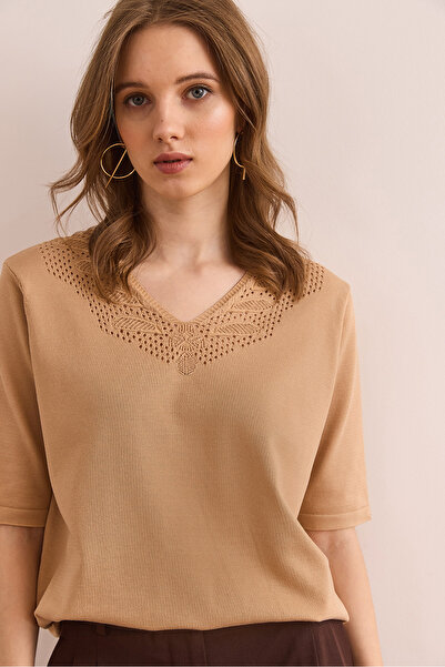 Olalook Γυναικείο γιακά μπισκότου και λεπτομέρεια πλεκτή μπλούζα από βισκόζη BLZ- 19002915