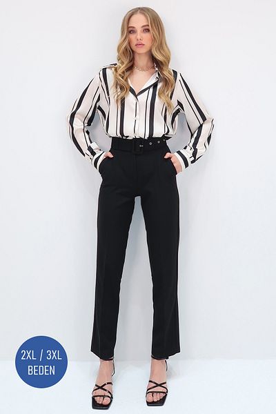 Trend Alaçatı Stili Pantaloni negri pentru femei cu buzunar dublu, cu talie plisată, cu curele, cu croiala dreaptă ALC-X8177
