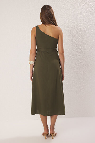 Trendyol Collection Khaki Straight Accessory Detailed Belted Midi Woven Dress Twoss25El00714