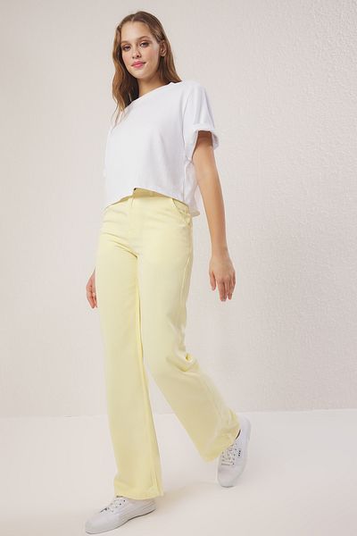 Trendyol Collection Gelb Mehr langlebig 100% Tencel ™   Jeans mit niedriger Taille und weitem Bein
