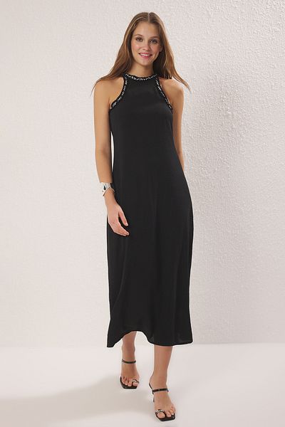 Trendyol Collection Μαύρο φόρεμα με ίσιο κόψιμο με λεπτομέρεια TWOSS25EL00556
