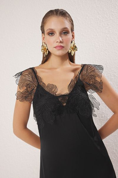 Trendyol Collection Μαύρο ίσιο ίσιο κομμένο δαντέλα με λεπτομέρεια υφαντό σατέν μίντι φόδρα Κομψό/βραδινό φόρεμα