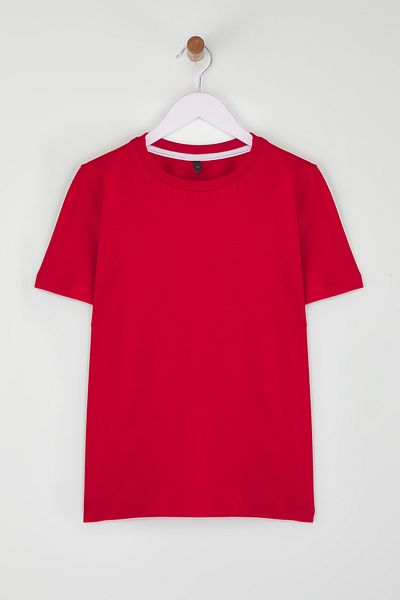 TRENDYOLKIDS Czerwona koszulka unisex z krótkim rękawem wykonana w 100% z bawełny