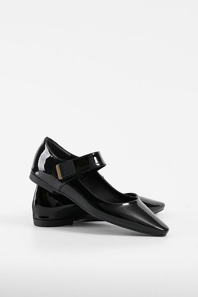 Beyond Women's Black Velcro Single Strap Patent Leather Ballerinas Byndkp8725