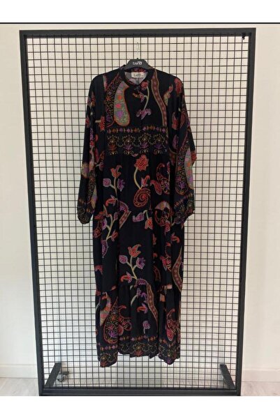 Armine TREND فستان أسود منقوش بياقة بأزرار