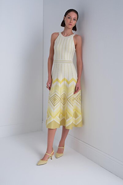 JOIN US Sırt Dekolteli Beli Kemerli Halter Yaka Sarı Kloş Elbise S084-25