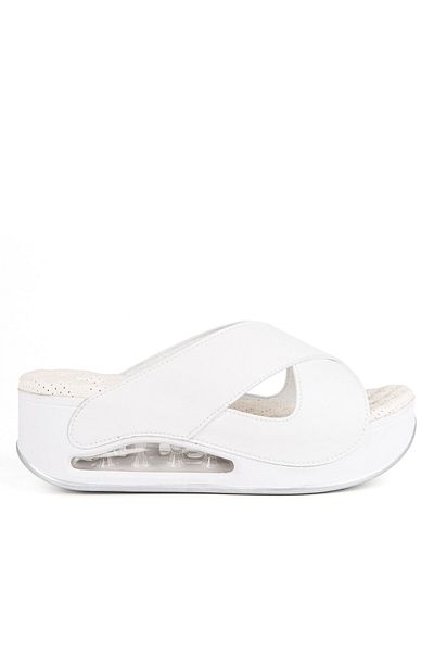 Muya A 2394024   Women's White Daily Slippers