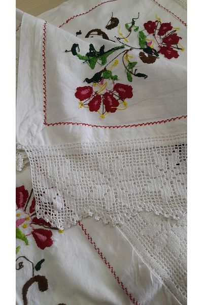 Papatyam Hand Knitting: 1 Piece Skirt, 2 Piece Pillow Hand Wrap, Lace/Vintage/Dowry Lace