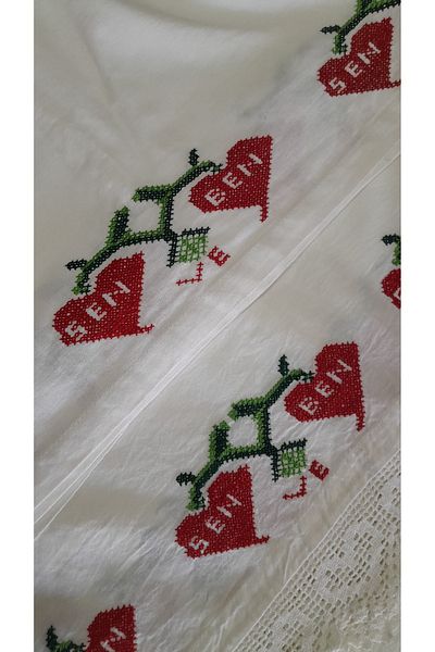 Papatyam 2 Pieces Calico Hand Knitted Vintage Lace Dowry Holder Hand Embroidered