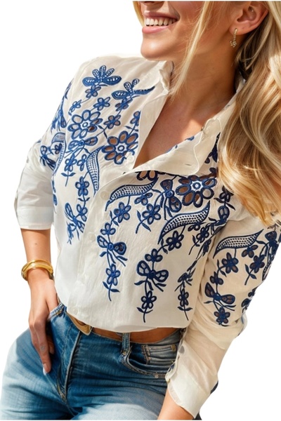 Cassime Cămașă de damă albastră 100% bumbac cu broderie albă - cu nasturi și scoici subțiri