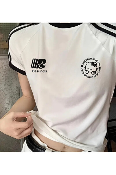 rengarenk outlet Hello Kitty Baskılı Şeritli Bluz Body Crop