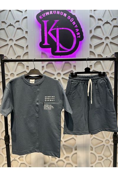 KUMRUNUN DÜNYASI Boys Short Sleeve Back Printed T-Shirt and Shorts 2 Piece Set