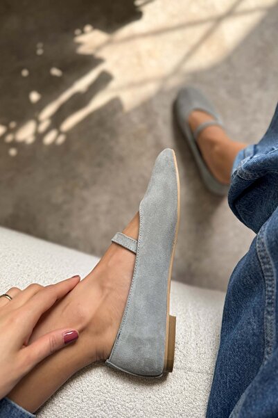 NİŞANTAŞI SHOES Dámské baleríny Arjun Grey z pravého semišu s jednoduchým detailním lemováním a plochou podrážkou