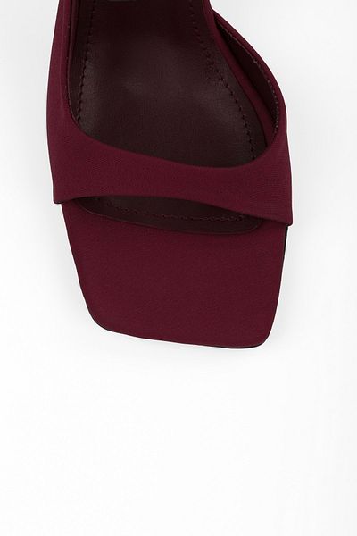 Shoeberry Дамски сатенени обувки в бордо на ток