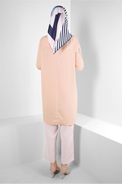 Alvina ΤΟΥΝΙΚ ΜΕ ΠΕΤΡΙΝΟ ΣΤΑΜΠΟ ΚΑΙ ΛΕΠΤΟΜΕΡΗ ΣΥΝΔΕΣΗ ΚΑΡΙΚΑ 43506