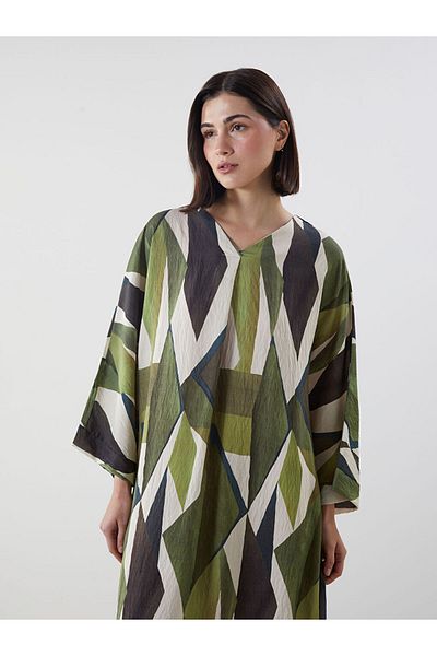 LC Waikiki Νέα σεζόν Φόρεμα Oversize με μοτίβο V λαιμόκοψης - S5LR00Z8