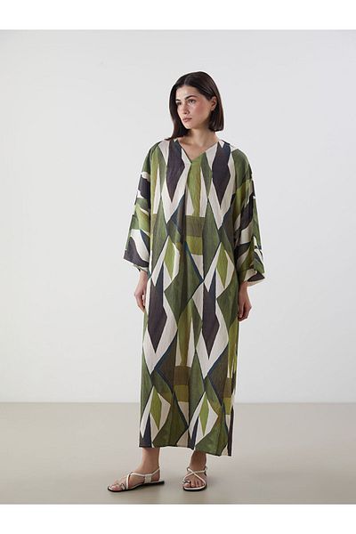 LC Waikiki Νέα σεζόν Φόρεμα Oversize με μοτίβο V λαιμόκοψης - S5LR00Z8