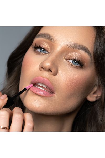 Cupio Bigger is Better Volume Lip Gloss - Material Girl