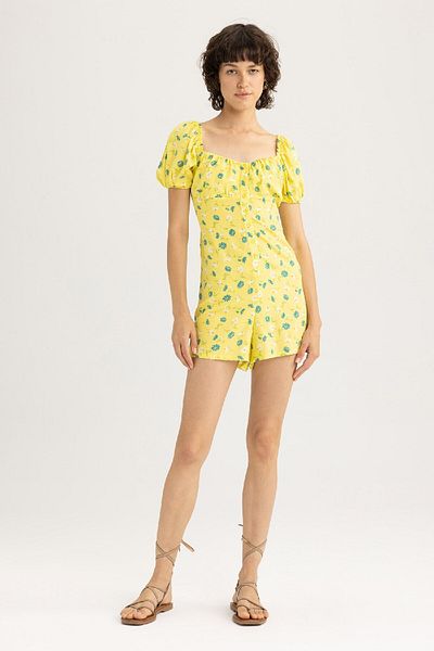 DeFacto Herzförmiger Ausschnitt Zitrone gemustert Kurzarm Mini Jumpsuit U6852az23hs