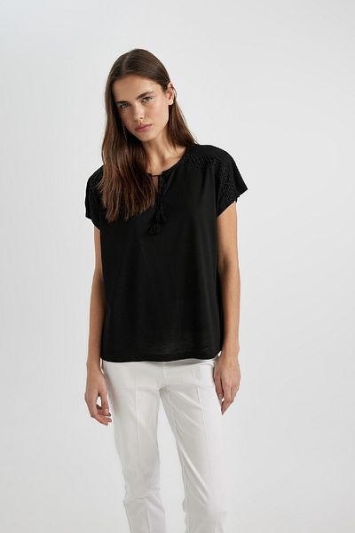 DeFacto Crew Neck Short Sleeve T-Shirt C1874ax24sp