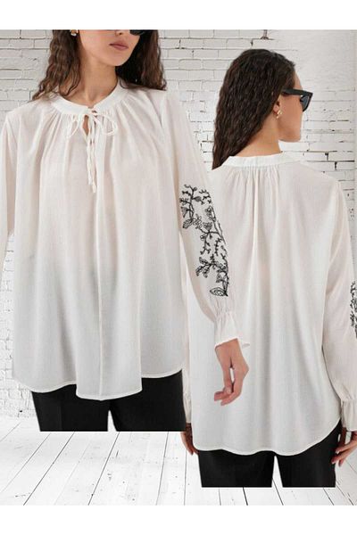 Freeista White Oversize Blouse - Embroidered Knitted 2503254