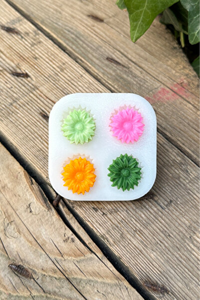 rufus concept Gerbera Çiçeği Dörtlü Mum Kalıbı (SİLİKON) (1 ADET)