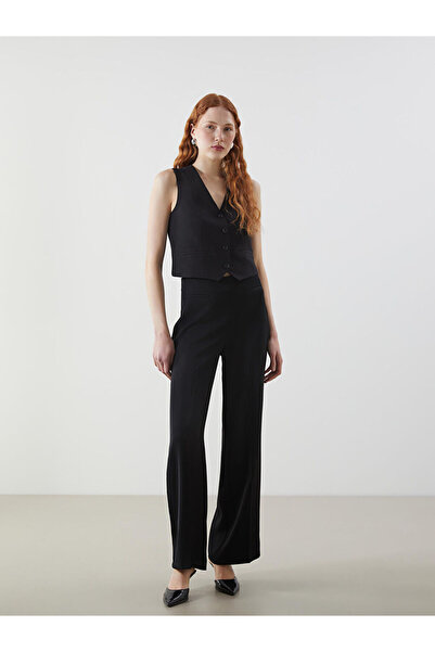 LC Waikiki بنطلون نسائي أسود ضيق الساق