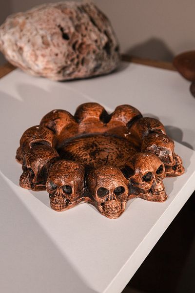 Love Bundles Ceramic Round Ashtray with Round Skulls Design