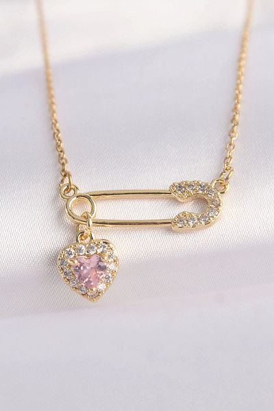 Clariss 316L Steel Chain Gold Color Zircon Stone Heart Detail Safety Pin Design Necklace