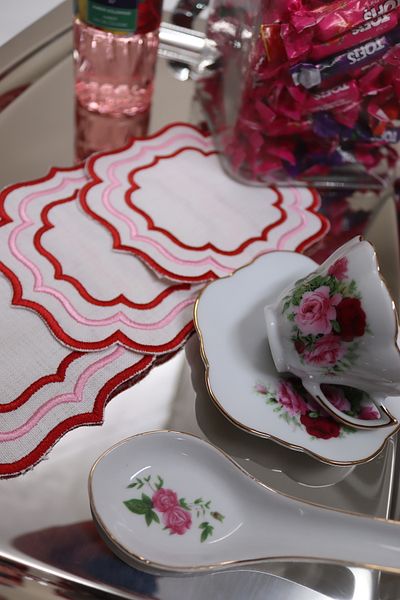 vipceyiz Set of 6 Red and Pink Color Detailed Cocktail Napkins and Coffee Side Presentation Napkins