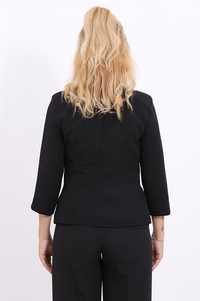 ÖNDER ÖZSOY Plus Size - V-Neck Cropped Jacket-Black