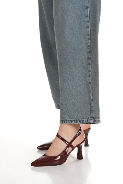DARUGA Kadın İnce Topuklu Arkası Açık Sivri Burunlu Abiye Ayakkabı