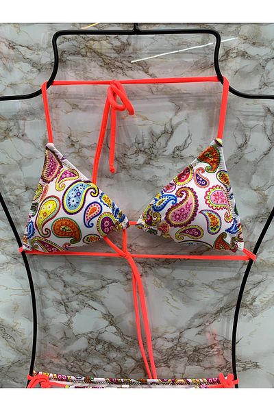 XORVİO Γυναικεία Νέας σεζόν Lycra Flexible Side and Neck Tie Κομψό Σετ μπικίνι με μοτίβο αχλαδιού με κορδόνια