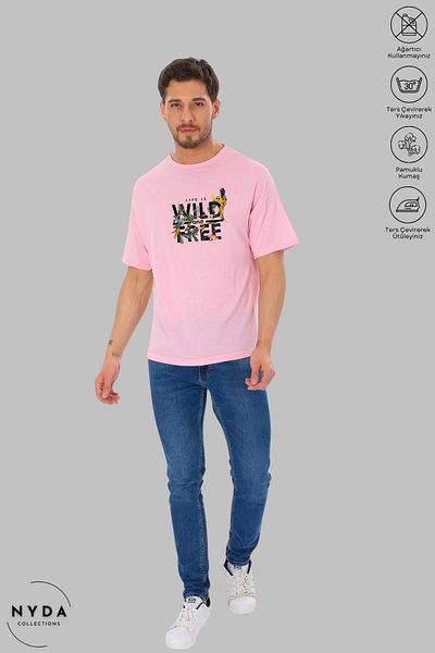 Nyda Collections Unisex Crew Neck Wild and Free εμπριμέ βαμβακερό μπλουζάκι με κοντό μανίκι
