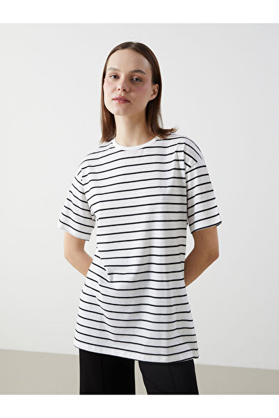 LC Waikiki XSIDE Μαύρο γυναικείο μπλουζάκι με ριγέ λαιμόκοψη