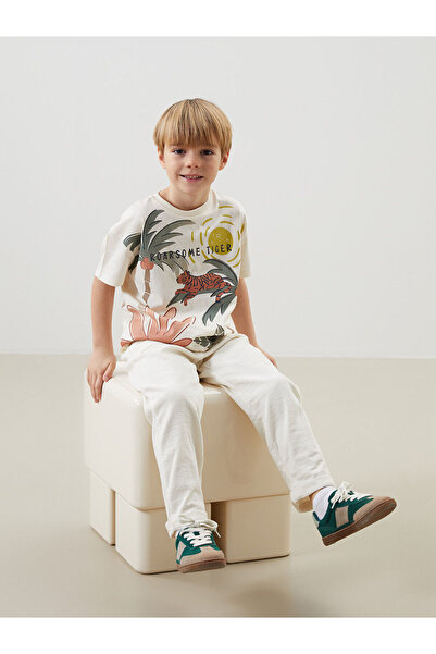 LC Waikiki Özmarka Νέας Σεζόν Παιδικό Μπλουζάκι για Αγόρια με Στάμπα Crew Neck
