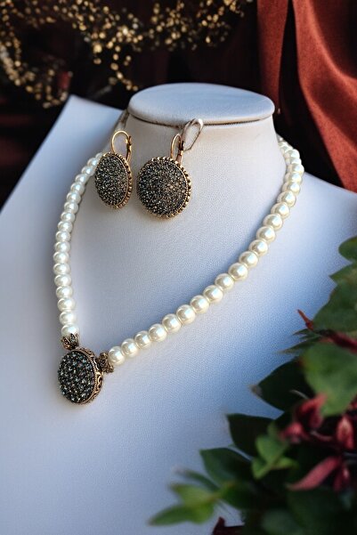 FAYRA ACCESSORIES Kristal Taşlı İnci Kolye ve Küpe Seti