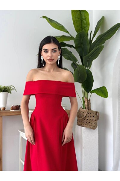 Afiş Butik Piros Madonna galléros rakott hosszú ruha