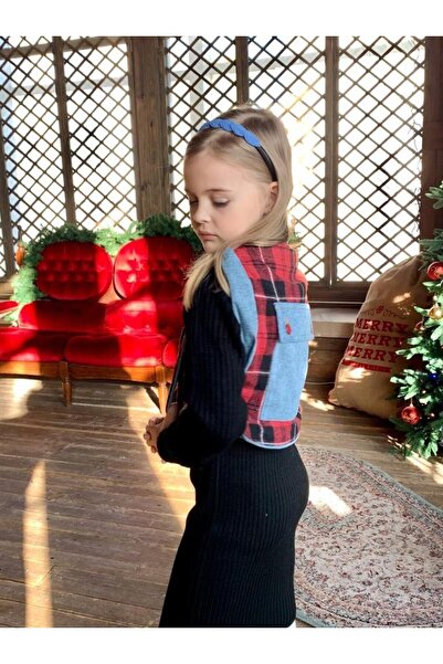 Hilal Akıncı Kids Kız Çocuk Cepkenli Hardal Kot Yelek Siyah Triko Elbise Sırt Çantası 3'lü Takım