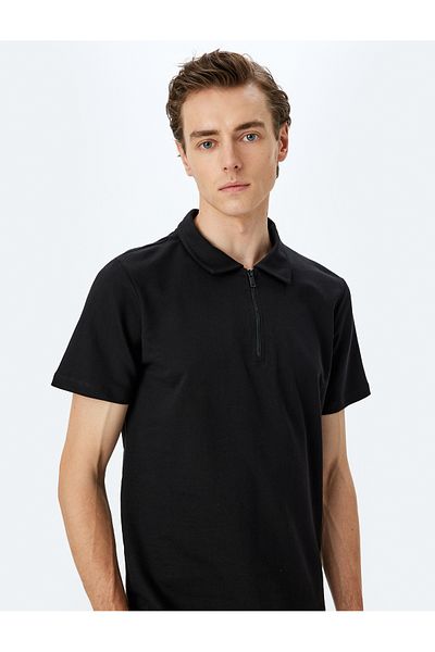 Koton Kurzärmliges T-Shirt aus Baumwolle mit halbem Reißverschluss und normaler Passform