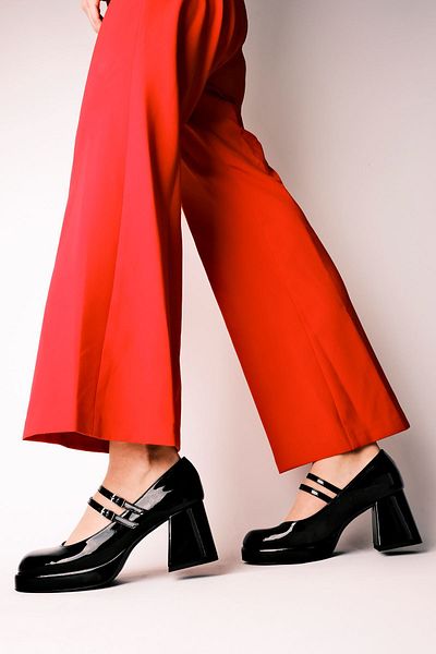 Lal Shoes & Bags Pantofi cu toc de epocă cu două curele pentru femei - Piele lacuită neagră