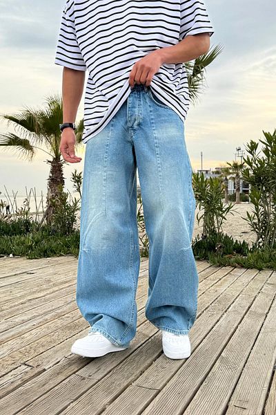 Flaw Wear Baggy Jeans with Sewing Detail