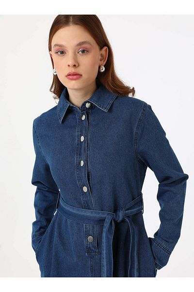 Refka Μπλε Navy Refka Τζιν Hijab Φόρεμα - Λεπτομέρεια με κουμπιά και ζώνη
