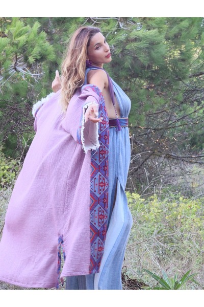Su Koleksiyon Tarsus Kaftan Lilac with Kilim Border / Designer Kaftan / Bohemian Style Kimono