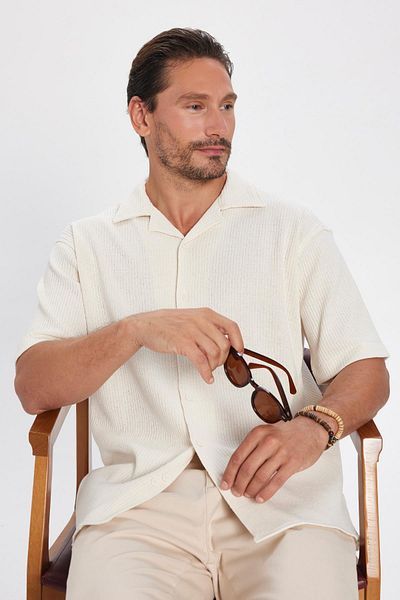 Tudors Ανδρικό πουκάμισο Relax Fit Relaxed Fit πλεκτό με κοντό μανίκι απασ γιακά εκρού